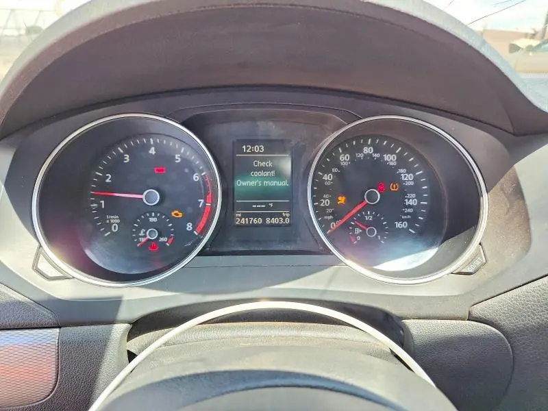 2017 VOLKSWAGEN JETTA SE  