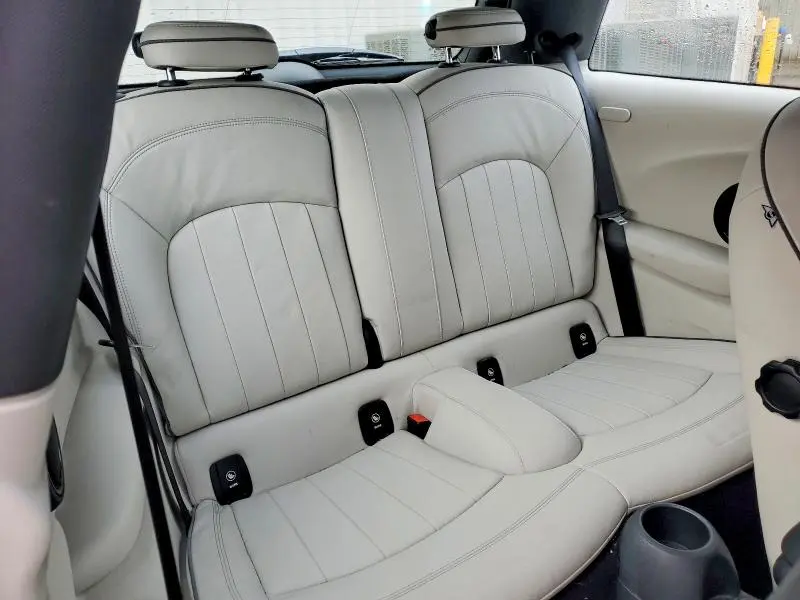 2015 MINI COOPER S  