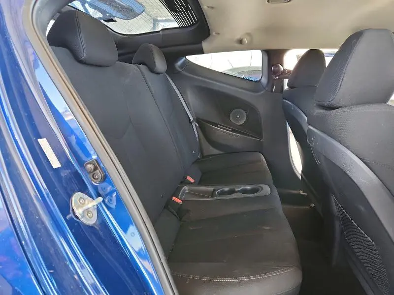 2017 HYUNDAI VELOSTER BASE  