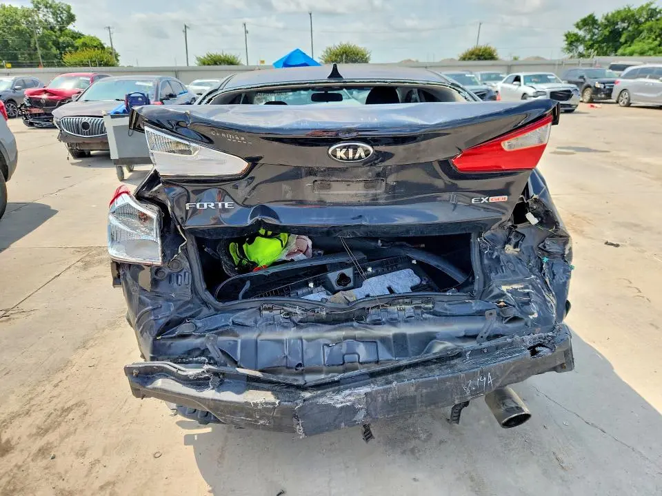 2016 KIA FORTE EX  