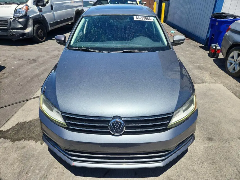 2017 VOLKSWAGEN JETTA SE  