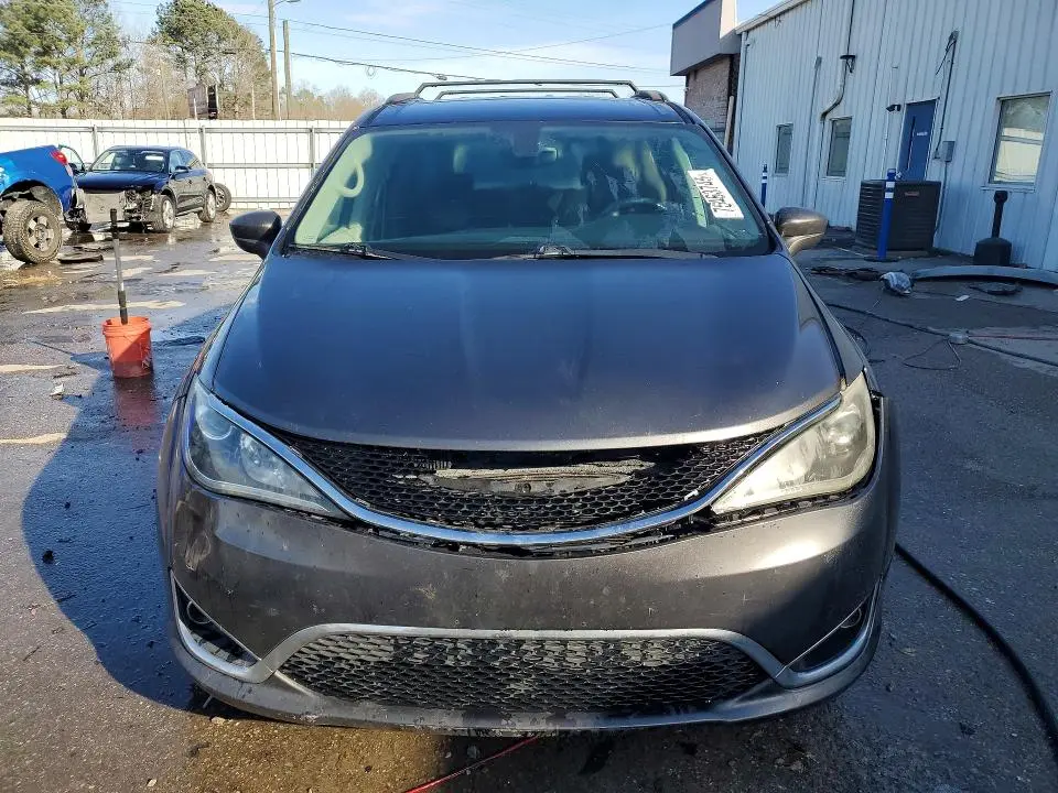 2017 CHRYSLER PACIFICA TOURING L  