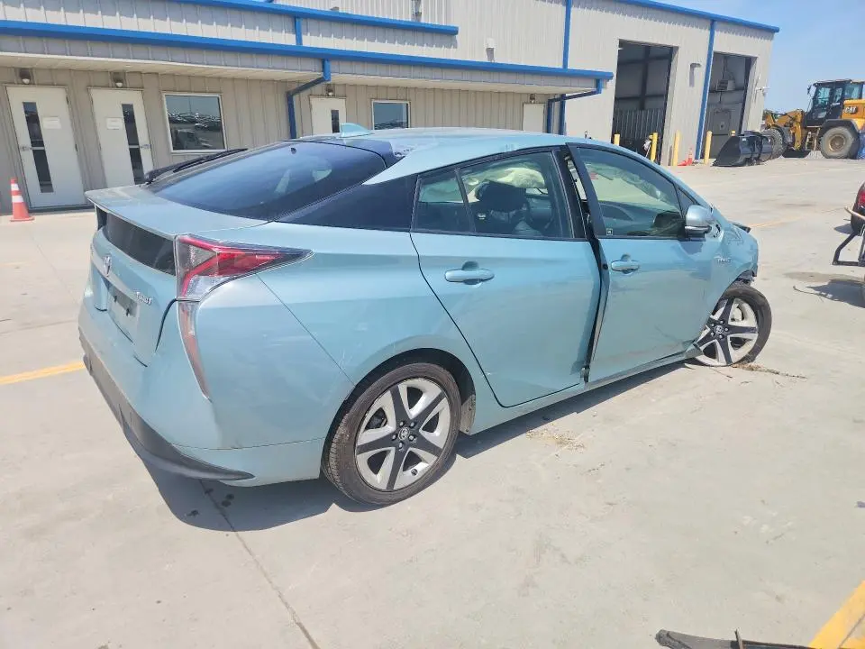 2017 TOYOTA PRIUS THREE TOURING  