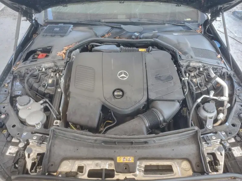 2024 MERCEDES-BENZ C 300  