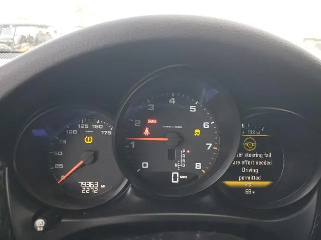 2017 PORSCHE MACAN   