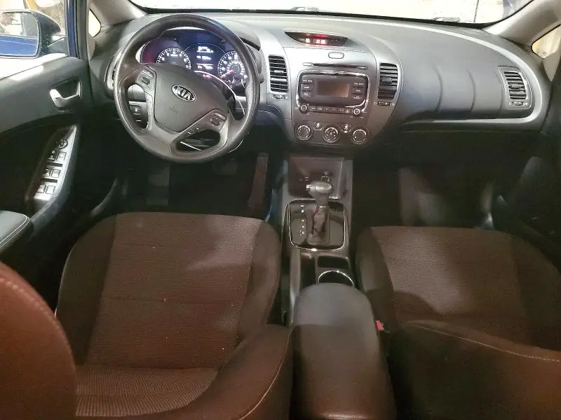 2017 KIA FORTE LX  