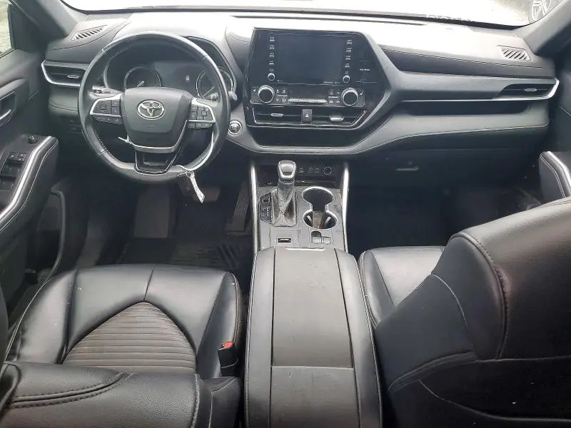 2022 TOYOTA HIGHLANDER XSE  