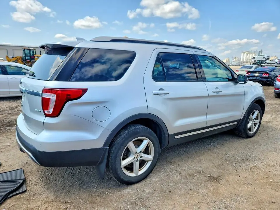 2016 FORD EXPLORER XLT  