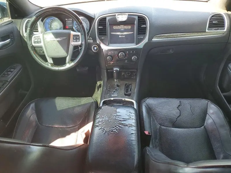 2011 CHRYSLER 300C   
