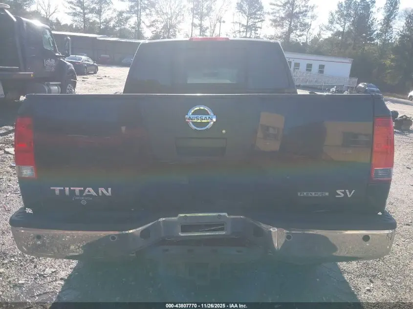 2011 NISSAN TITAN SV
