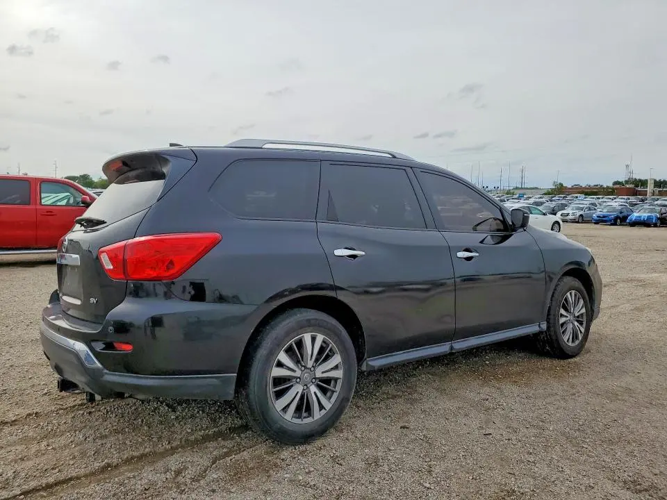 2020 NISSAN PATHFINDER SV  
