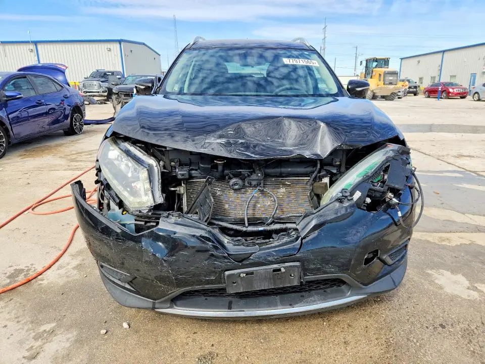 2015 NISSAN ROGUE SV  