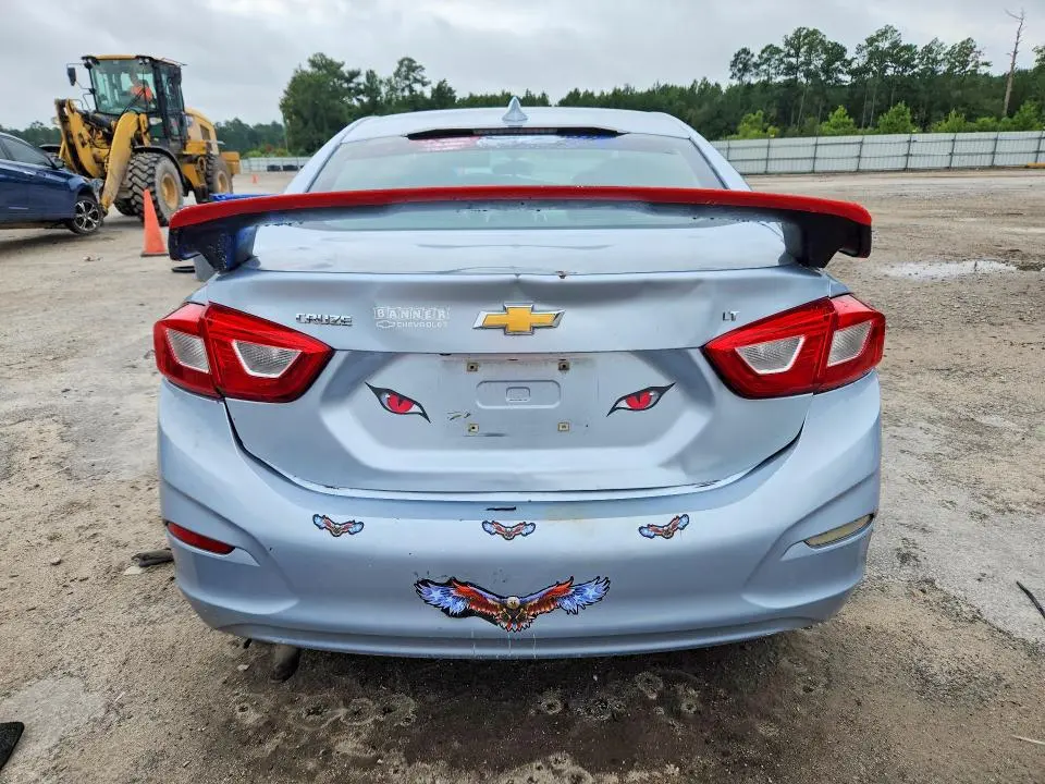 2017 CHEVROLET CRUZE LT  