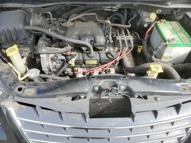 2010 CHRYSLER TOWN & COUNTRY LX  