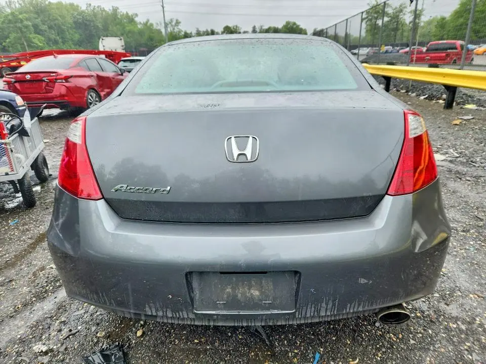 2010 HONDA ACCORD LX  