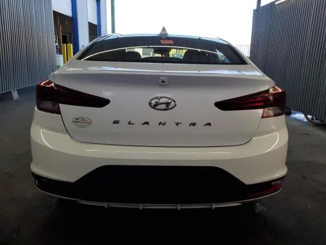 2019 HYUNDAI ELANTRA SEL  