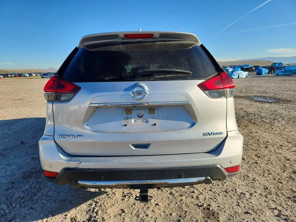 2020 NISSAN ROGUE SV  