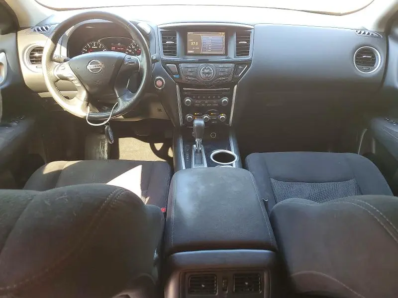 2016 NISSAN PATHFINDER SV  