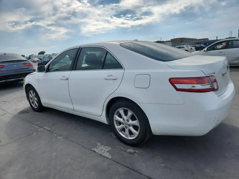 2011 TOYOTA CAMRY BASE  