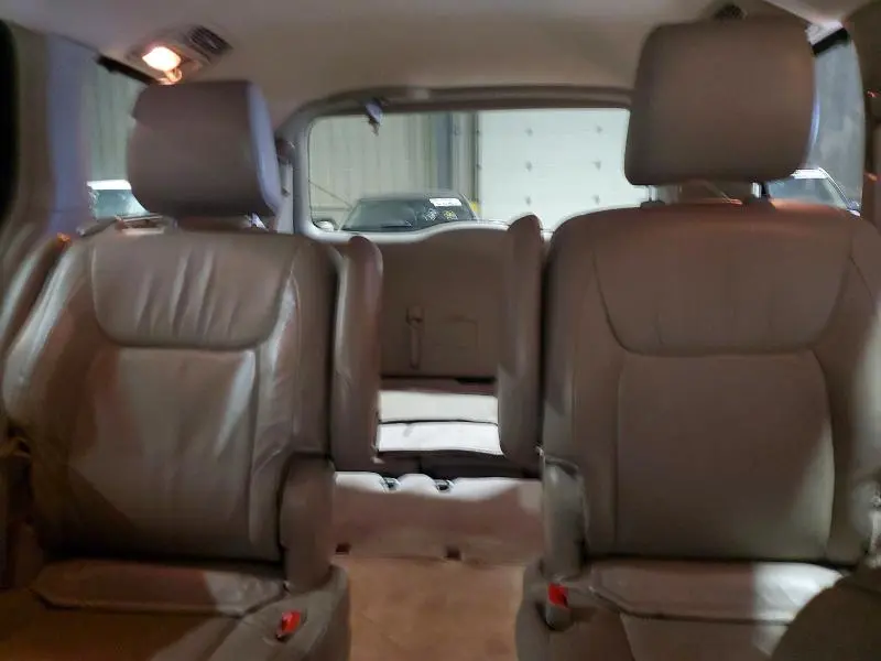 2010 TOYOTA SIENNA XLE LIMITED  