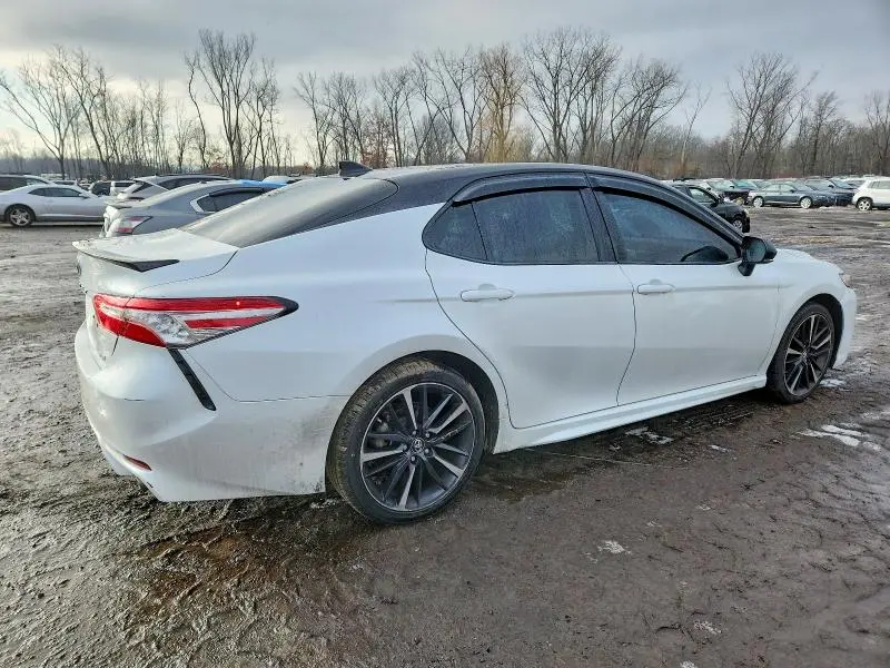2019 TOYOTA CAMRY XSE  