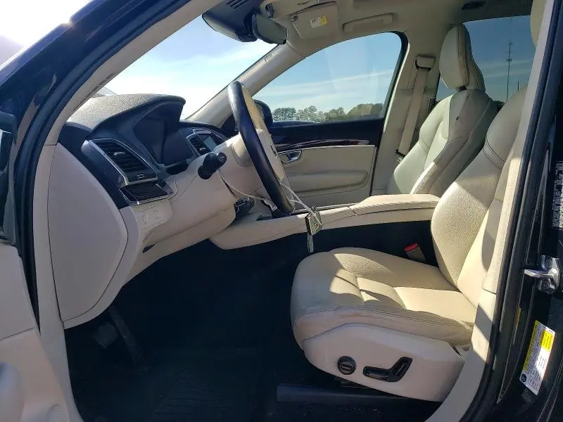 2019 VOLVO XC90 T6 MOMENTUM  