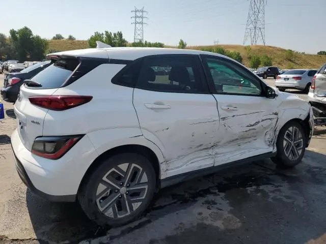 2023 HYUNDAI KONA SE  