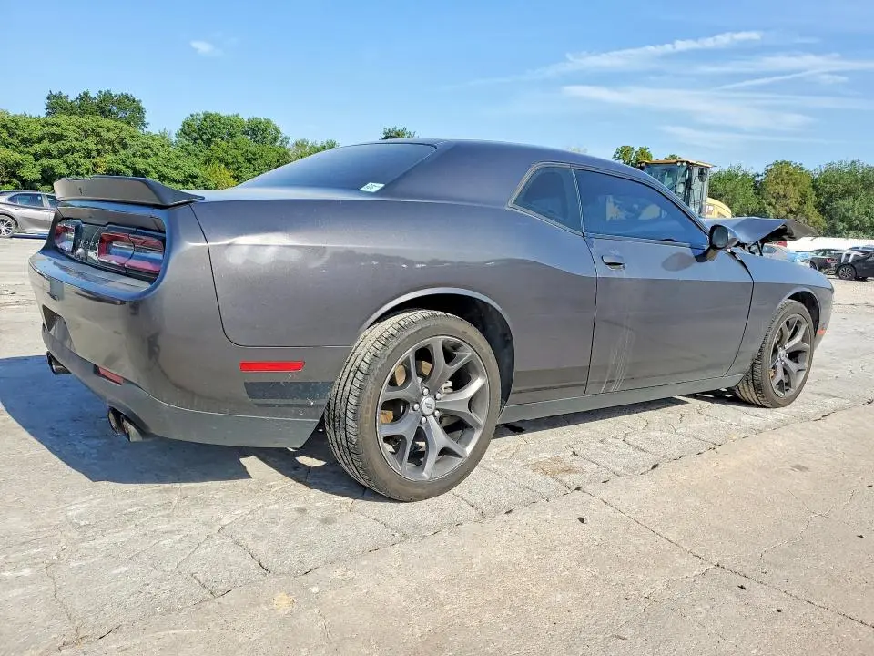 2017 DODGE CHALLENGER SXT  