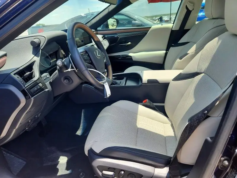 2025 LEXUS ES 350 ULTRA LUXURY  