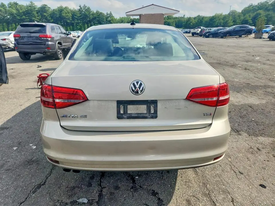 2015 VOLKSWAGEN JETTA SE  