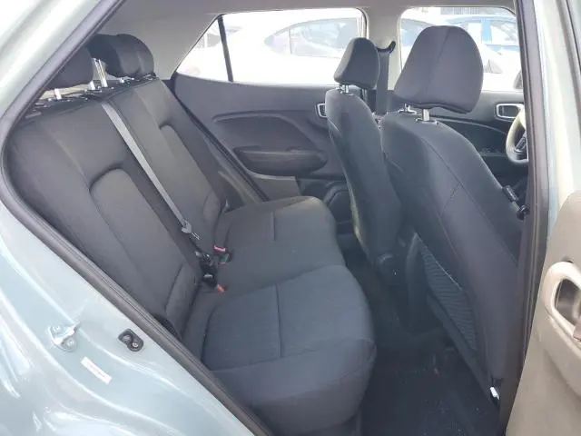 2025 HYUNDAI VENUE SE  