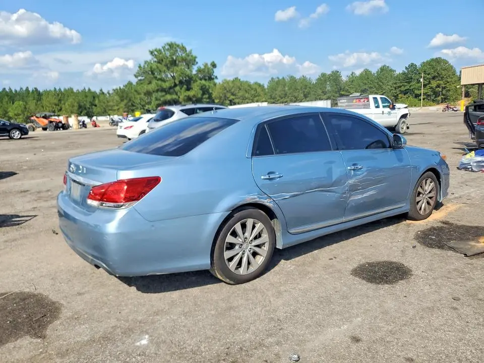 2011 TOYOTA AVALON LIMITED  