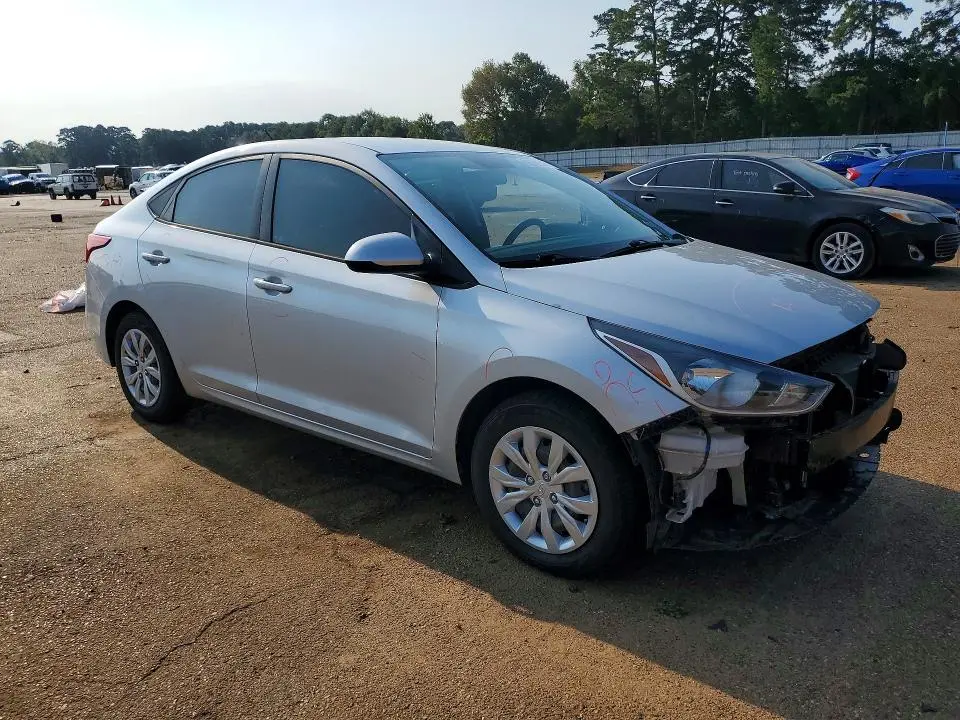 2021 HYUNDAI ACCENT SE  