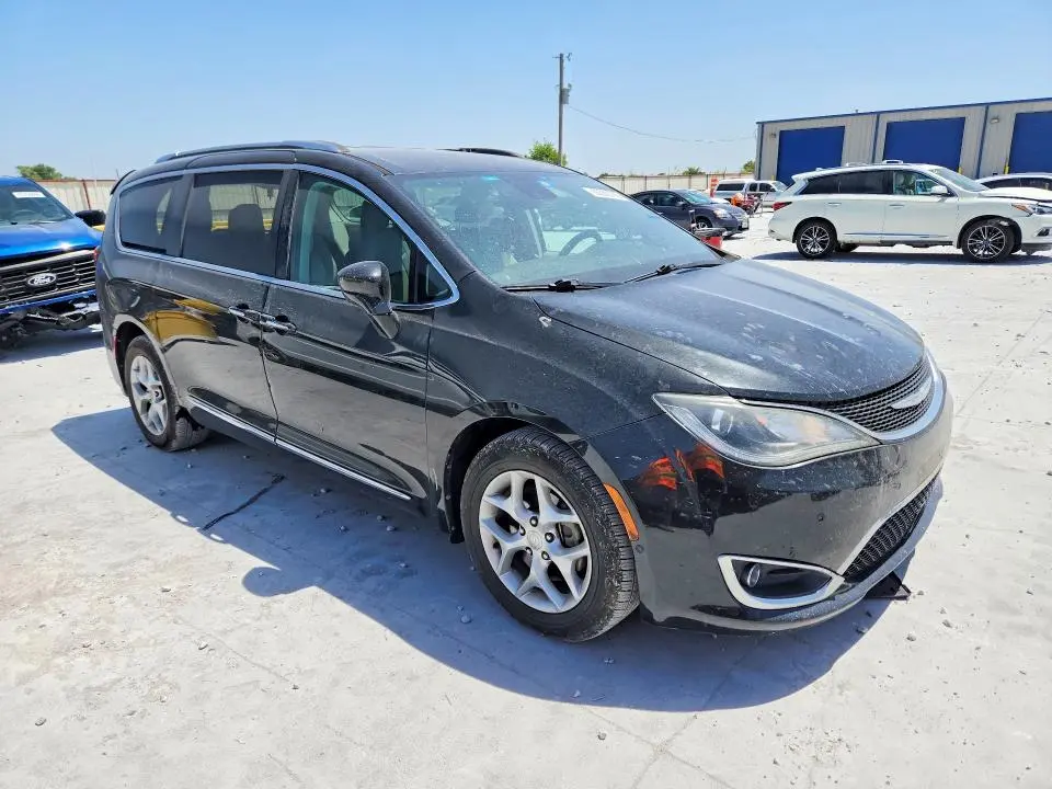 2017 CHRYSLER PACIFICA TOURING L PLUS  