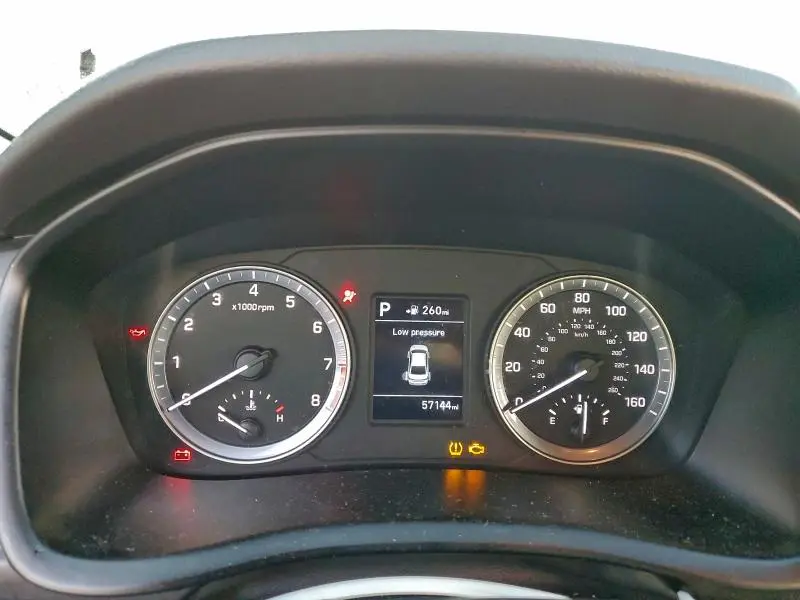 2019 HYUNDAI SONATA SE  