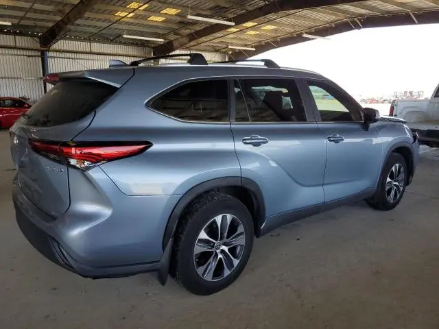 2023 TOYOTA HIGHLANDER HYBRID XLE  