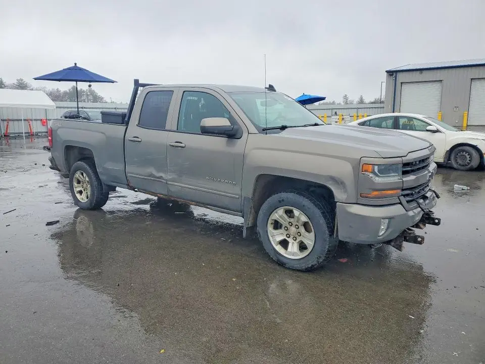 2017 CHEVROLET SILVERADO K1500 LT  