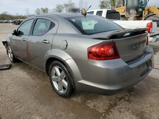 2011 DODGE AVENGER LUX  