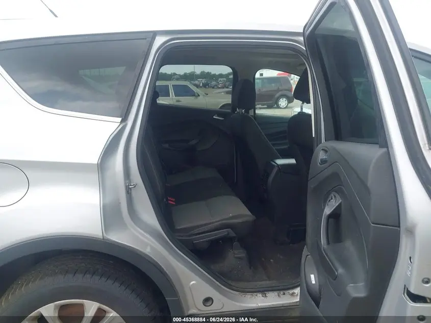 2017 FORD ESCAPE SE