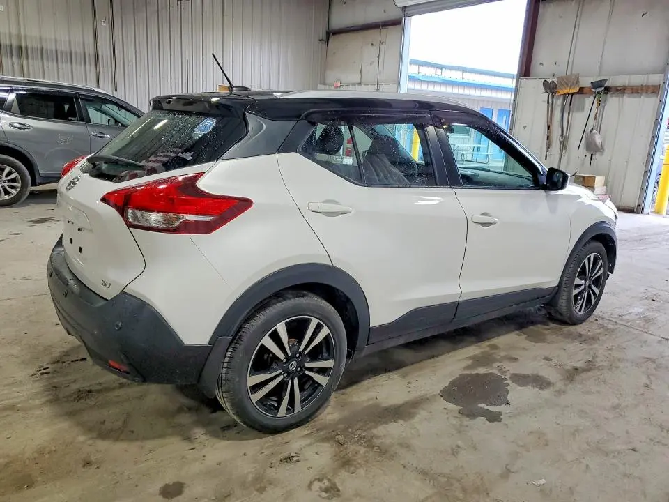 2020 NISSAN KICKS SV  