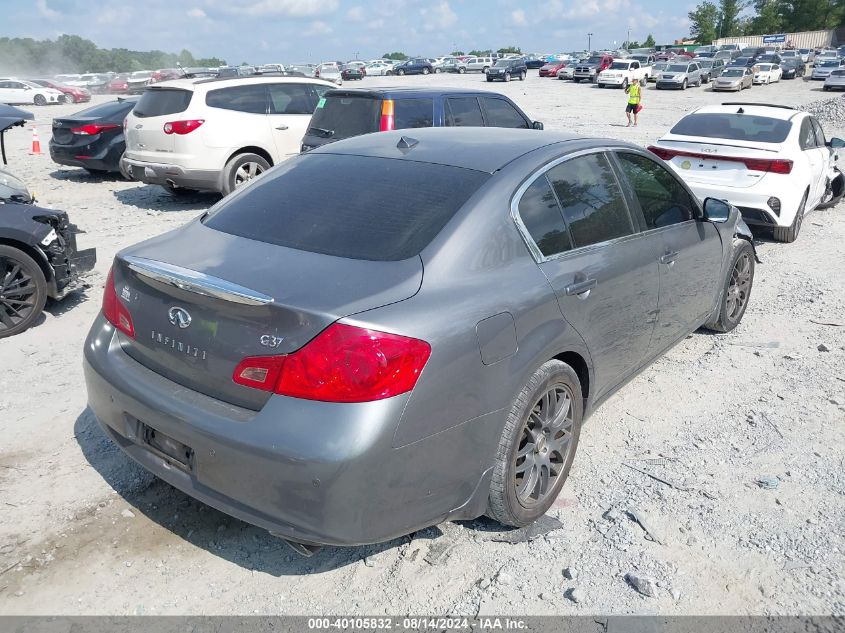 2013 INFINITI G37 JOURNEY