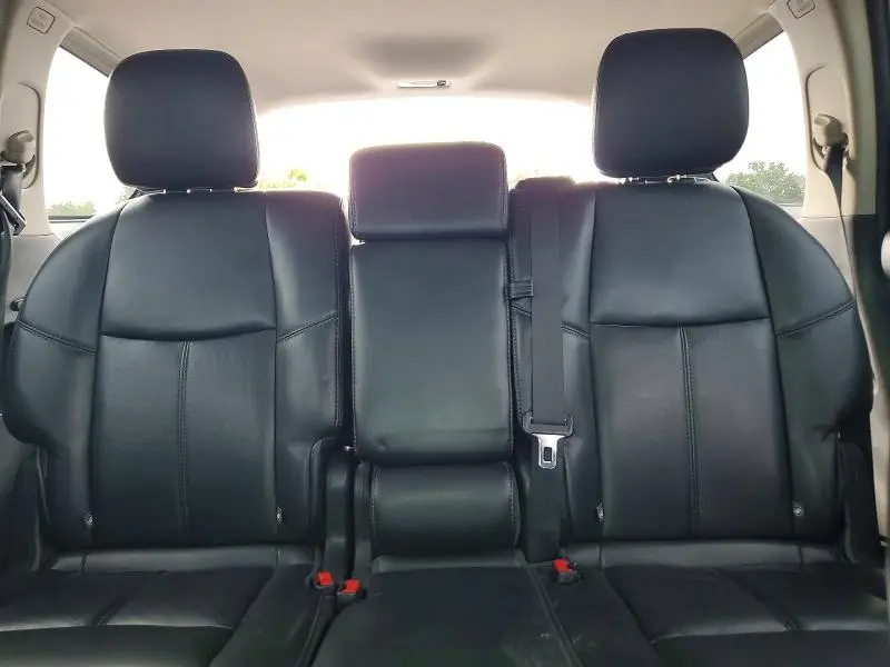 2016 NISSAN PATHFINDER SL  
