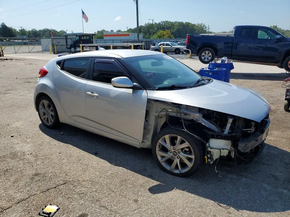 2017 HYUNDAI VELOSTER BASE  