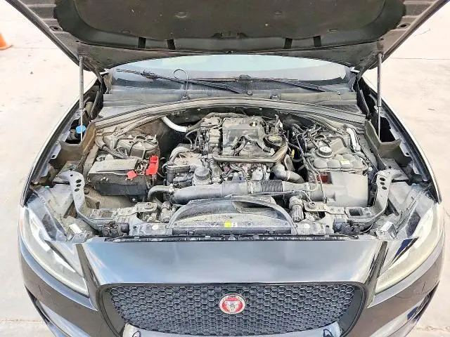 2018 JAGUAR F-PACE PREMIUM  