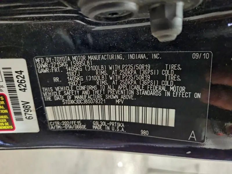 2011 TOYOTA SIENNA SPORT  