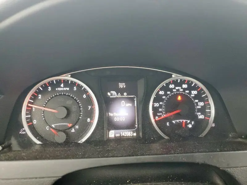 2015 TOYOTA CAMRY LE  