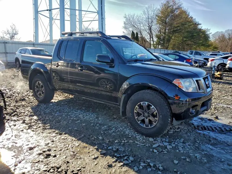 2015 NISSAN FRONTIER S  