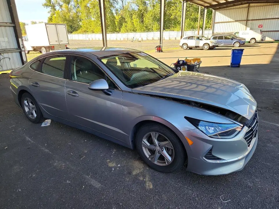 2020 HYUNDAI SONATA SE  