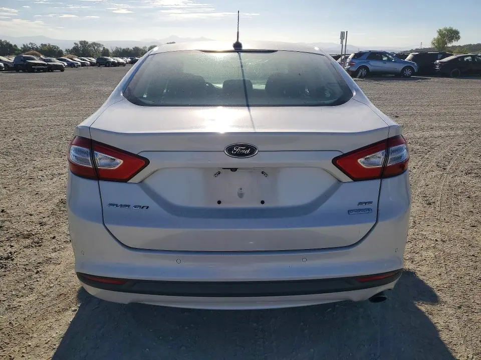 2014 FORD FUSION SE  