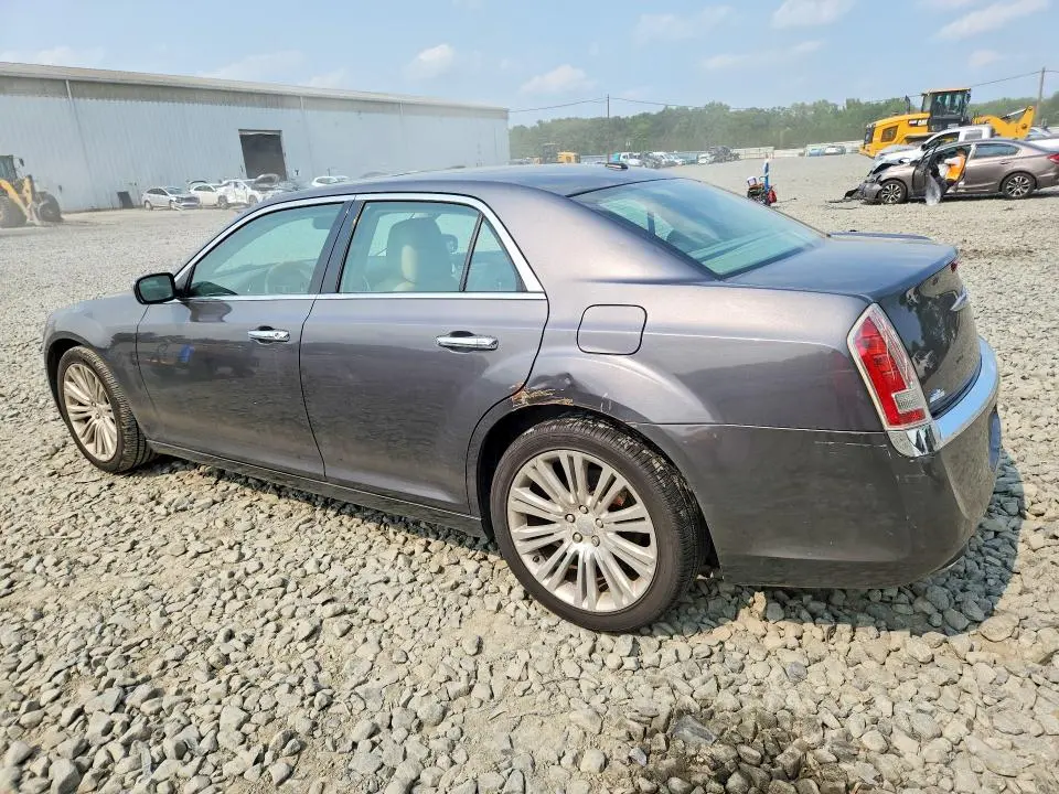 2013 CHRYSLER 300C   